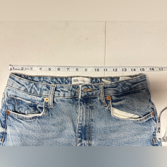 Zara High Rise Jean - Picture 7 of 11